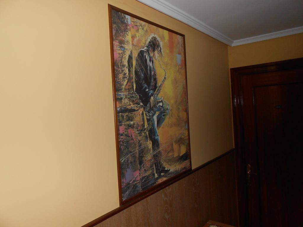 Hostal Restaurante El Abuelo Trobajo Del Camino المظهر الخارجي الصورة
