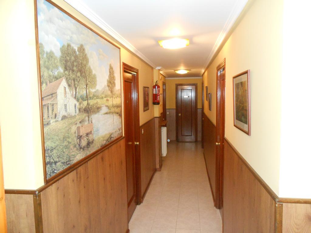 Hostal Restaurante El Abuelo Trobajo Del Camino المظهر الخارجي الصورة