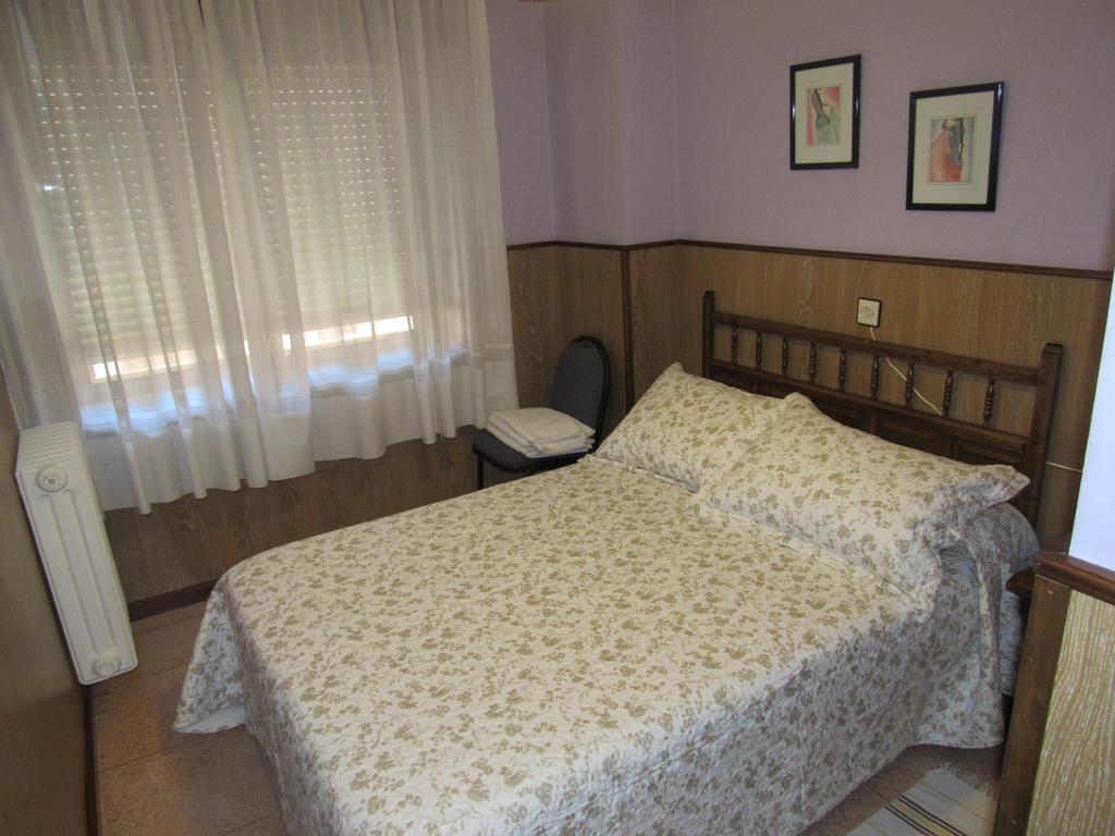 Hostal Restaurante El Abuelo Trobajo Del Camino المظهر الخارجي الصورة