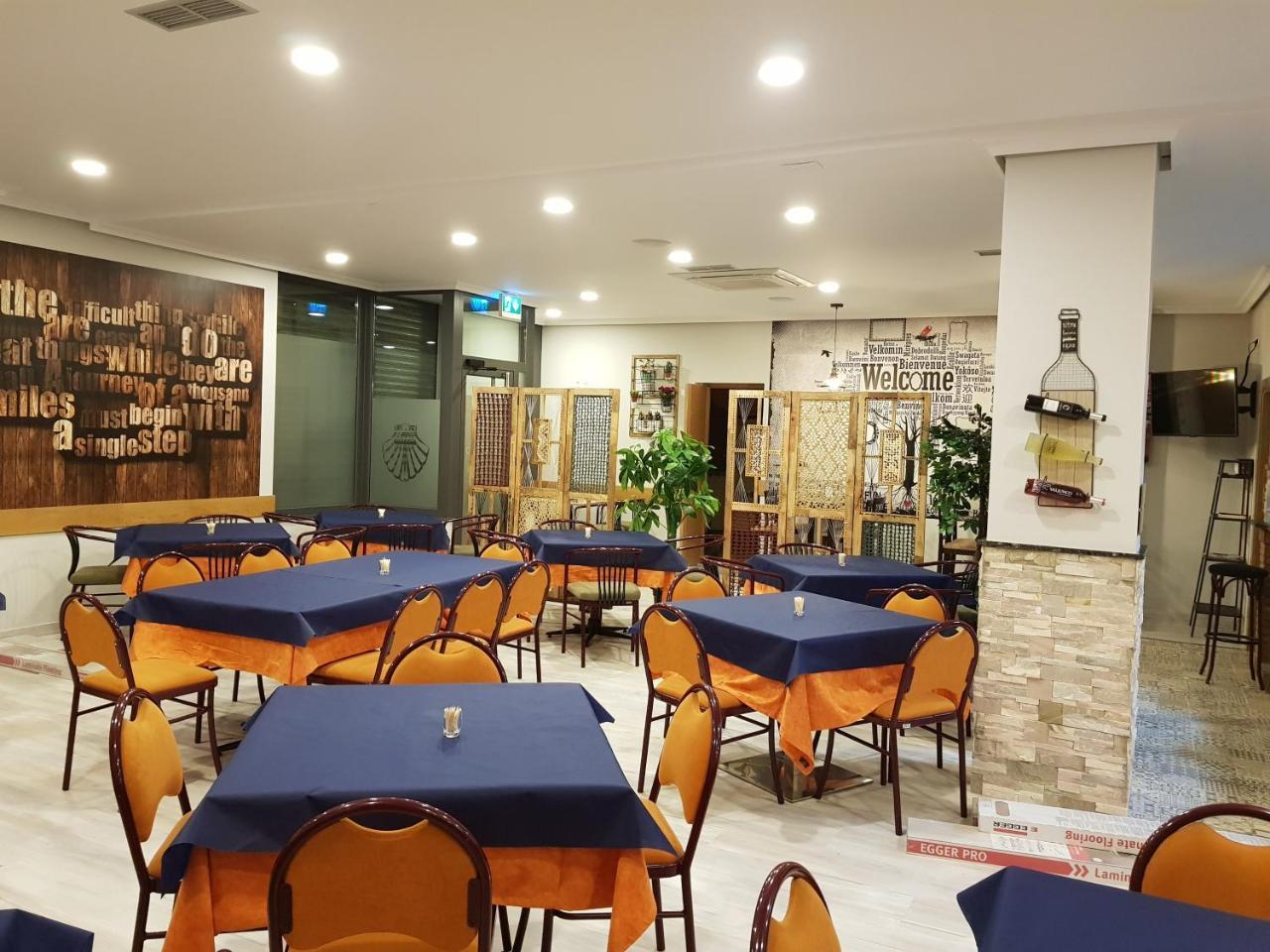 Hostal Restaurante El Abuelo Trobajo Del Camino المظهر الخارجي الصورة
